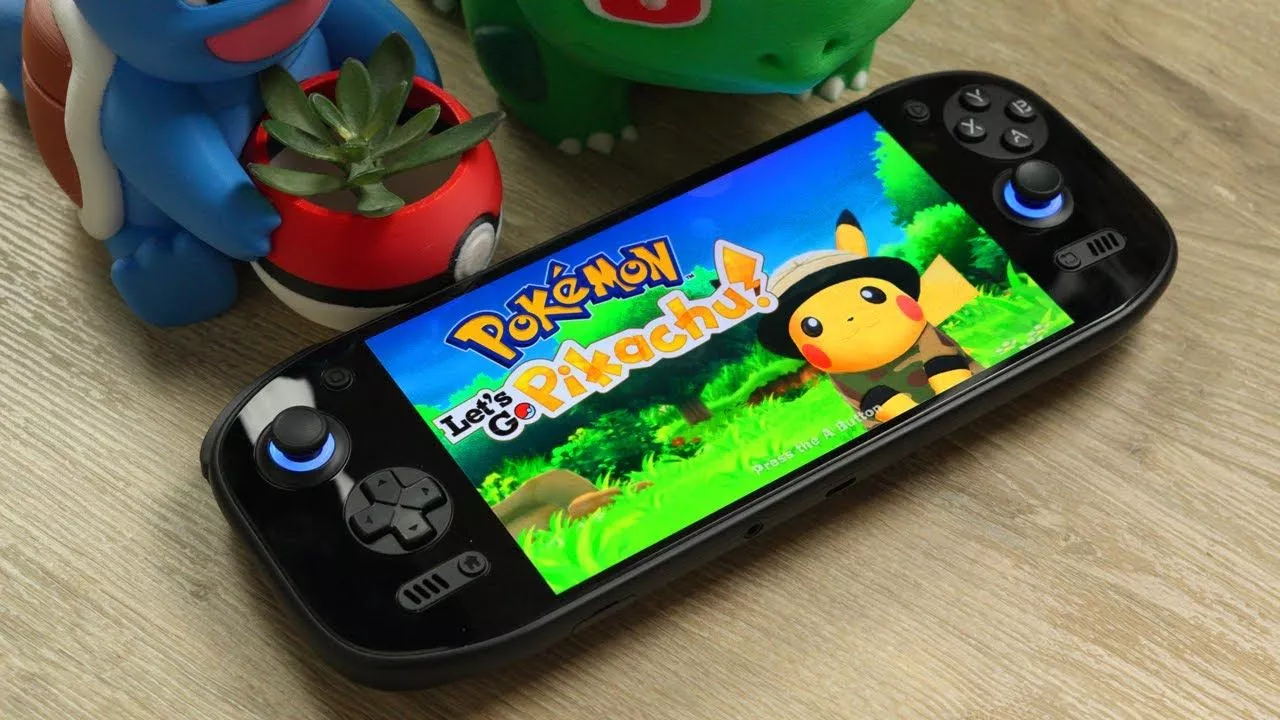 Odin 2 Portal handheld in the user’s hands during gaming